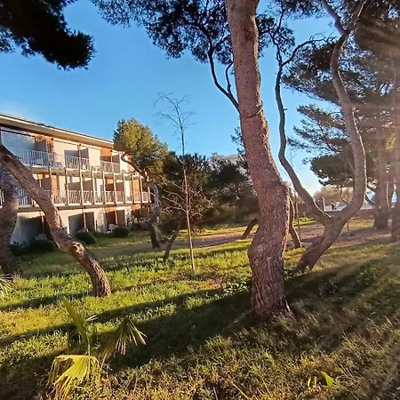 Domaine Du Lazaret - Village 3 Etoiles En Bord De Отель 3*
