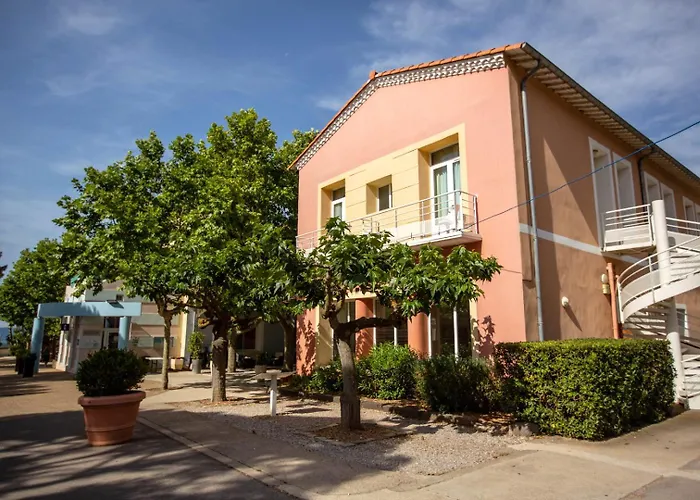 Domaine Du Lazaret - Village 3 Etoiles En Bord De