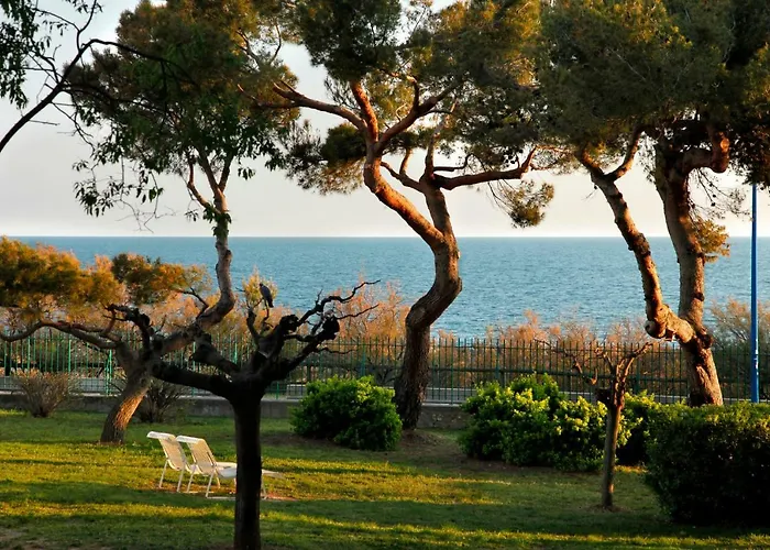 Domaine Du Lazaret - Village 3 Etoiles En Bord De