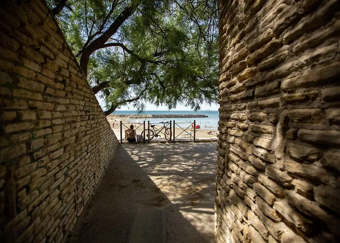 Domaine Du Lazaret - Village 3 Etoiles En Bord De